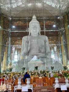 Kyauk Taw Gyi (White Marble Buddha)